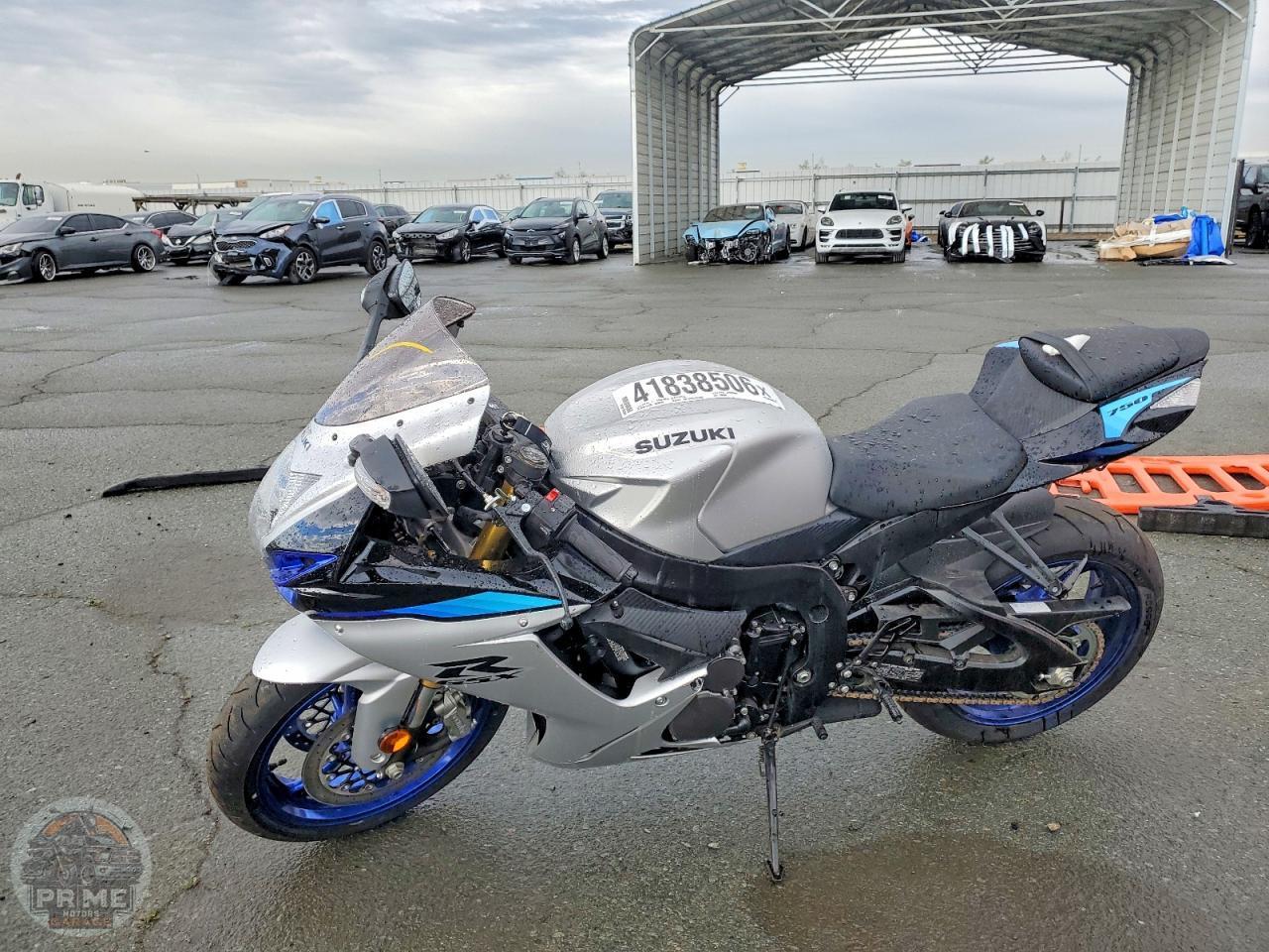 2026 SUZUKI GSX R750 — фото 3