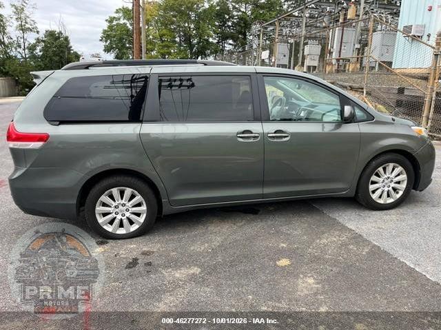 2013 TOYOTA SIENNA XLE 7 PASSENGER — фото 13