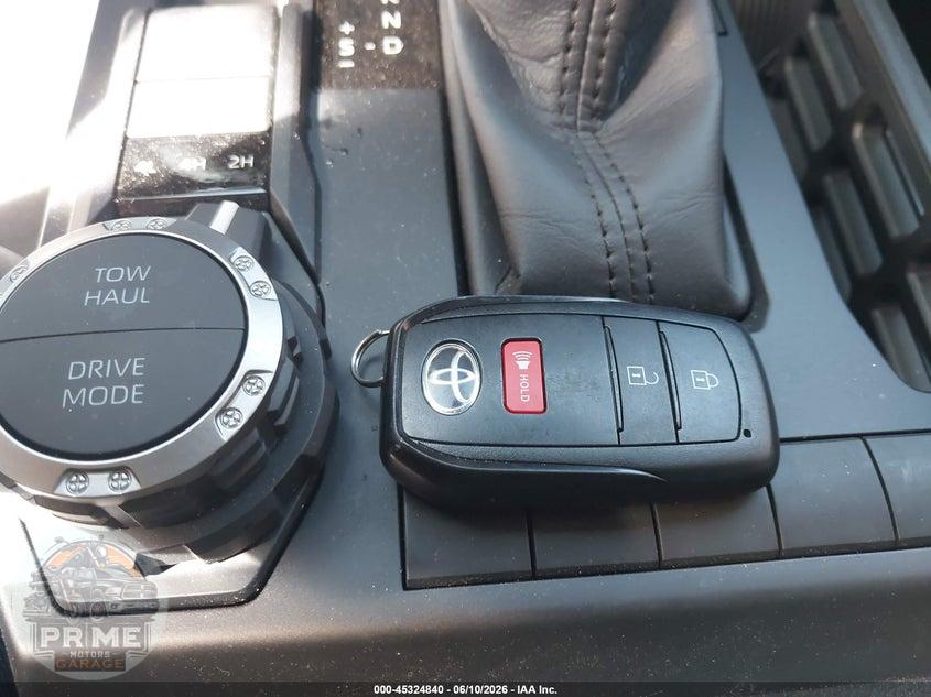 2024 TOYOTA TACOMA HYBRID TRD SPORT 4WD — фото 11