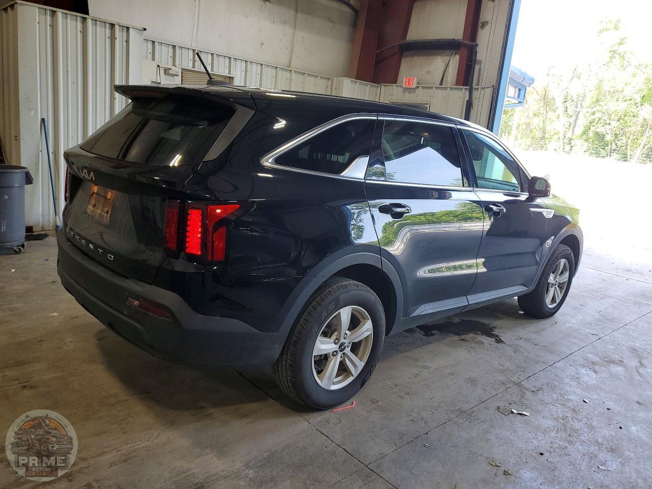 2022 KIA SORENTO — фото 3