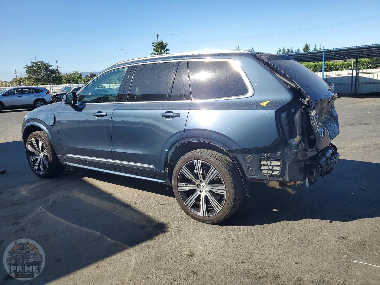 2025 VOLVO XC90 — фото 2