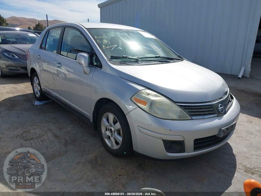 2009 NISSAN VERSA 1.8SL — фото 1