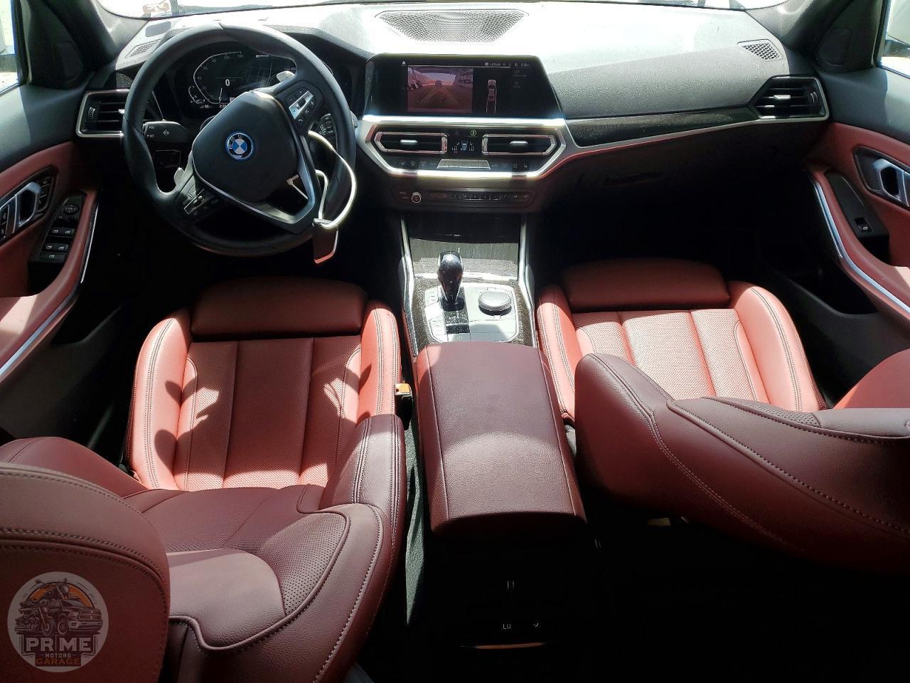 2022 BMW 3 SERIES — фото 8