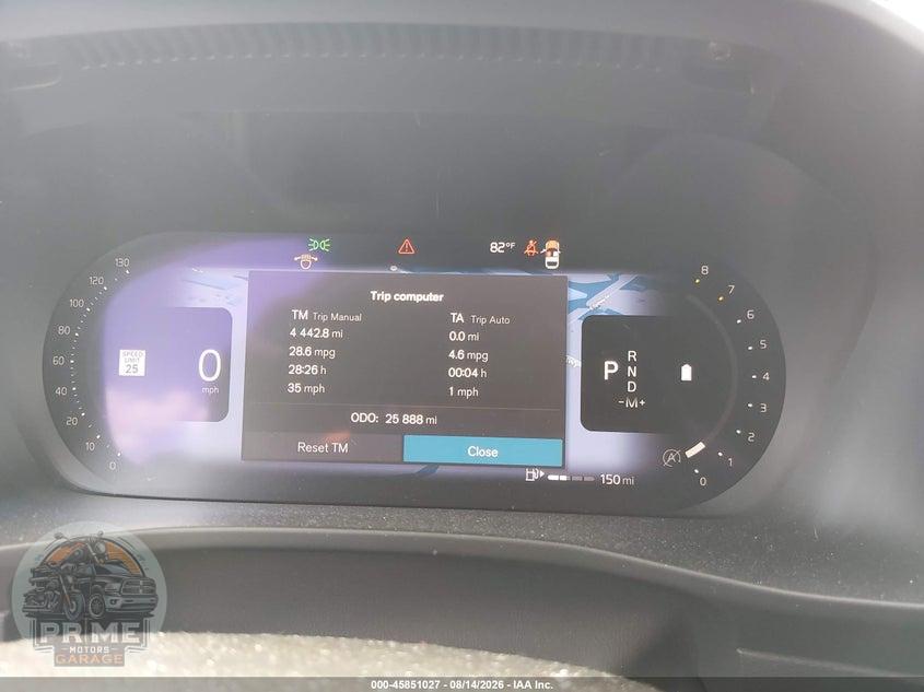 2024 VOLVO XC40 B5 PLUS DARK THEME — фото 18