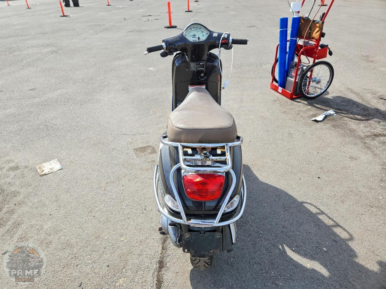 2013 VESPA LX — фото 4
