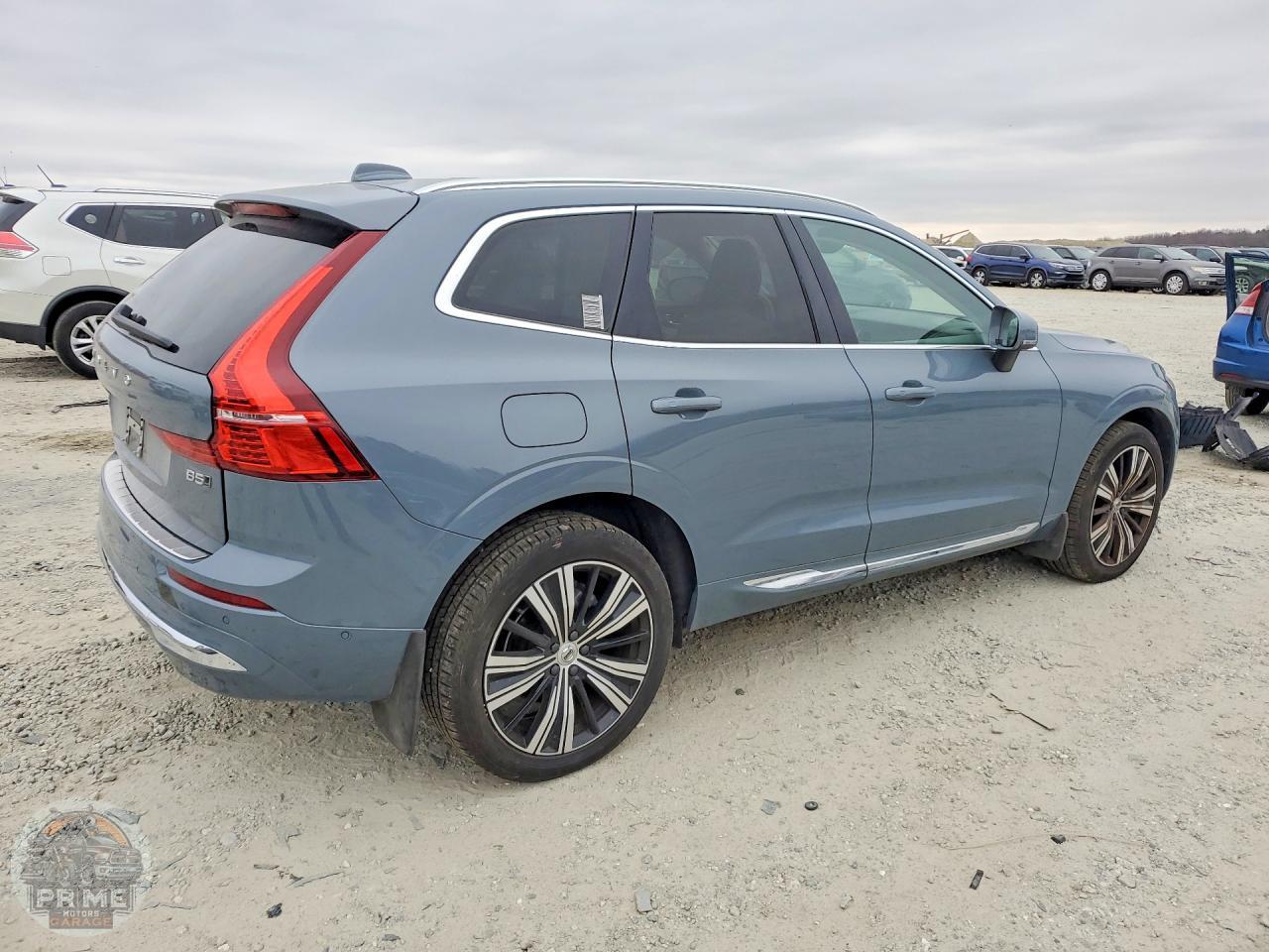 2023 VOLVO XC60 — фото 3