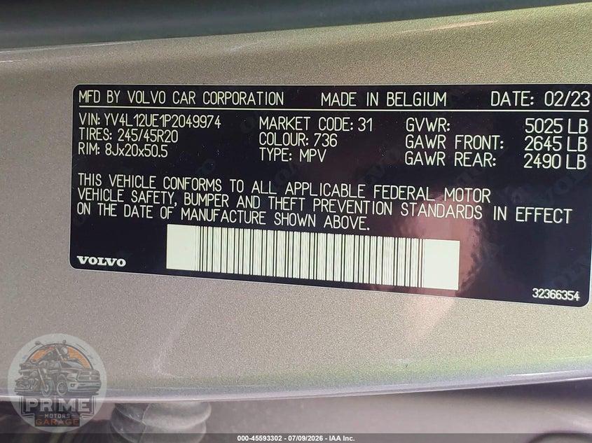 2023 VOLVO XC40 B5 PLUS BRIGHT THEME — фото 9
