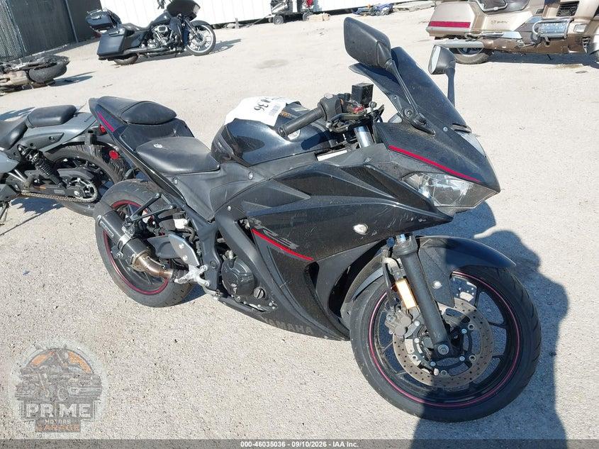 2018 YAMAHA YZFR3 — фото 1