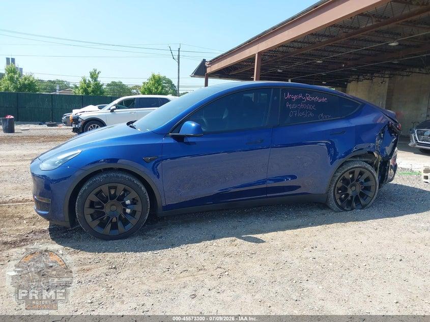 2025 TESLA MODEL Y LONG RANGE DUAL MOTOR ALL-WHEEL DRIVE — фото 6