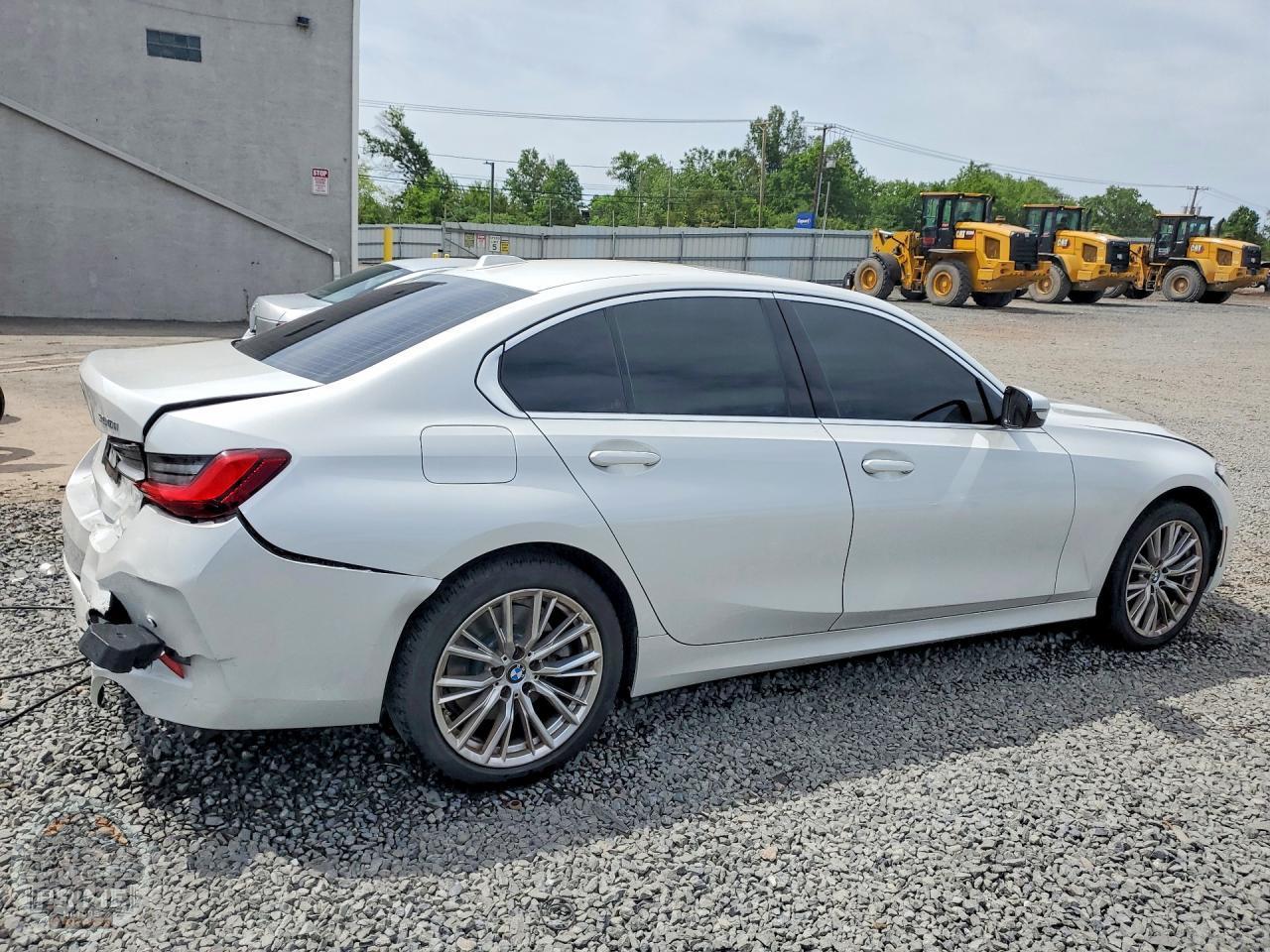 2024 BMW 3 SERIES — фото 3