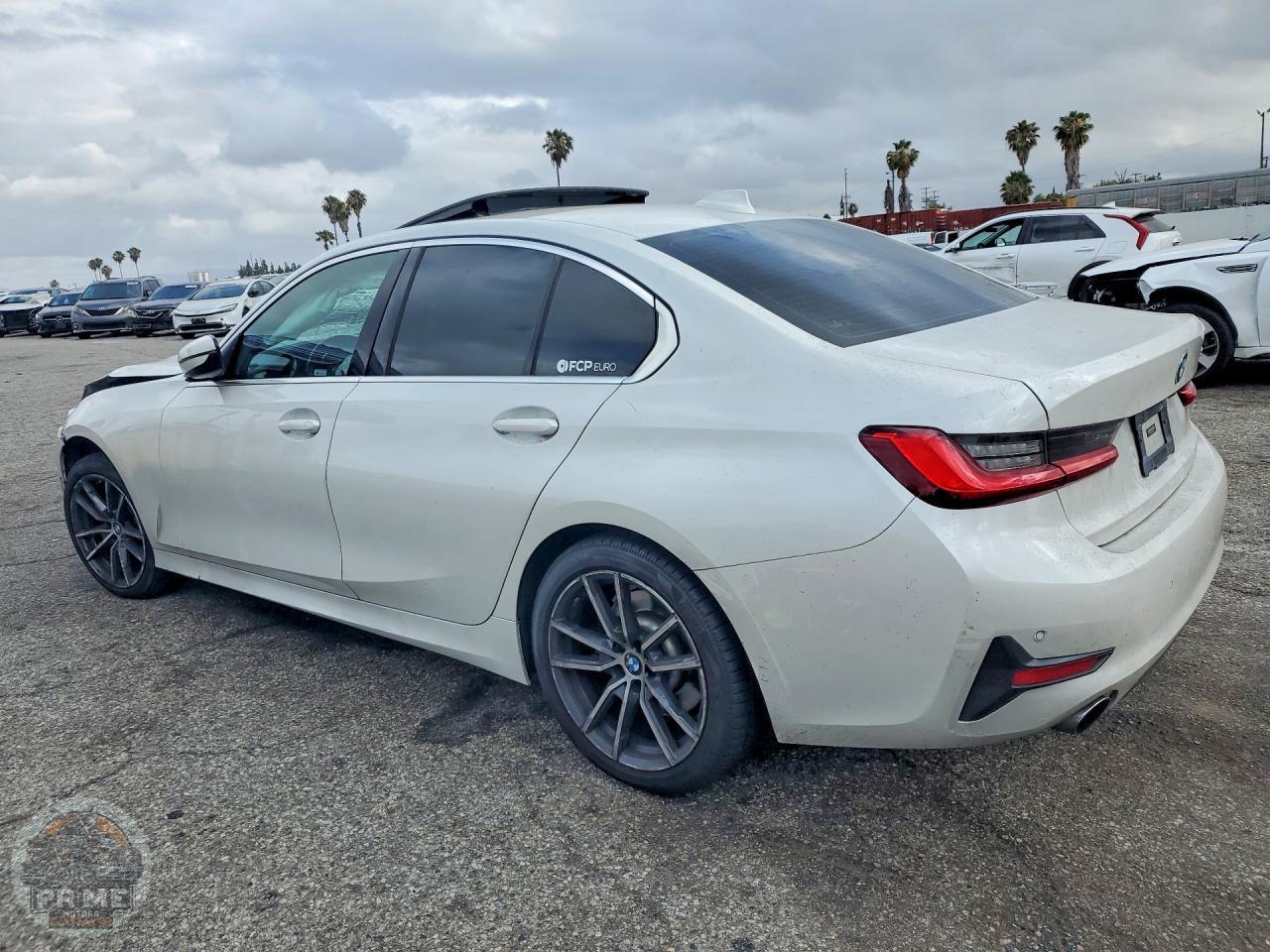 2021 BMW 3 SERIES — фото 2