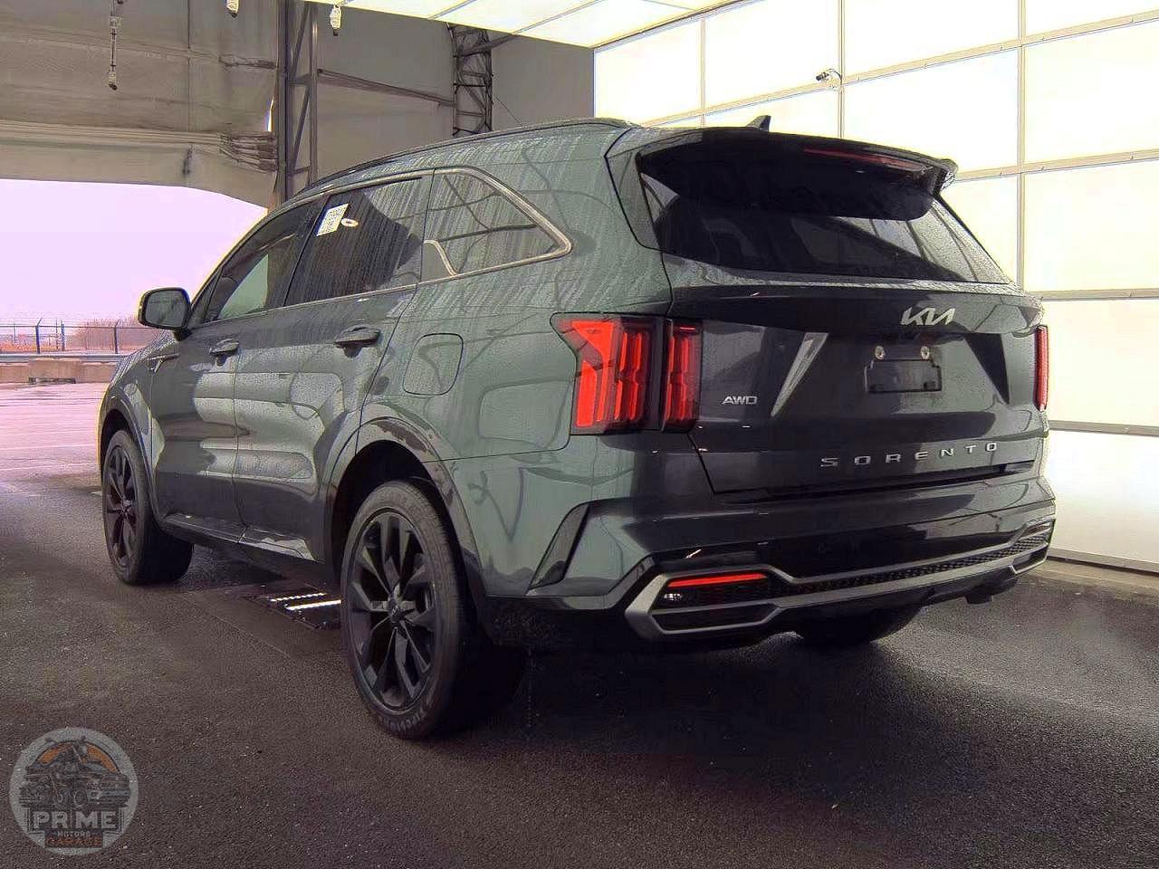 2022 KIA SORENTO — фото 3