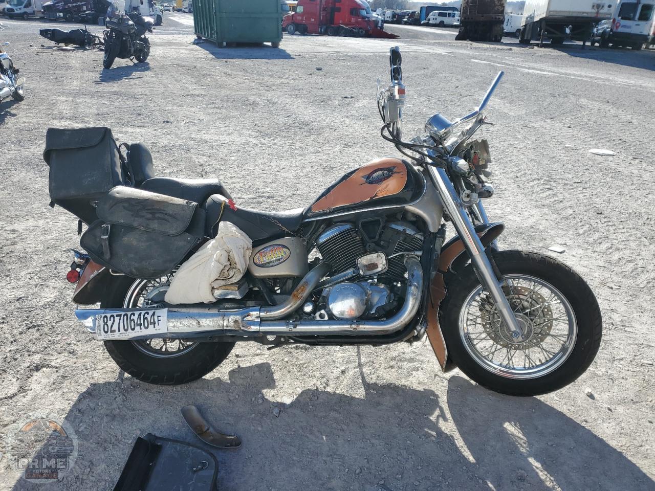 1998 HONDA VT750 — фото 1