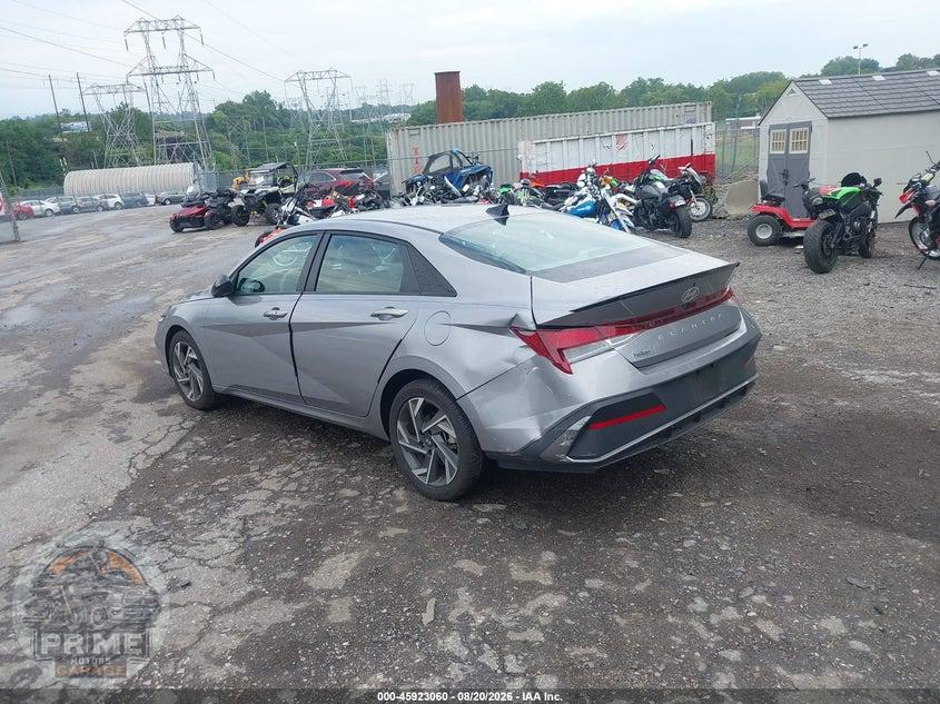 2025 HYUNDAI ELANTRA SEL SPORT — фото 3