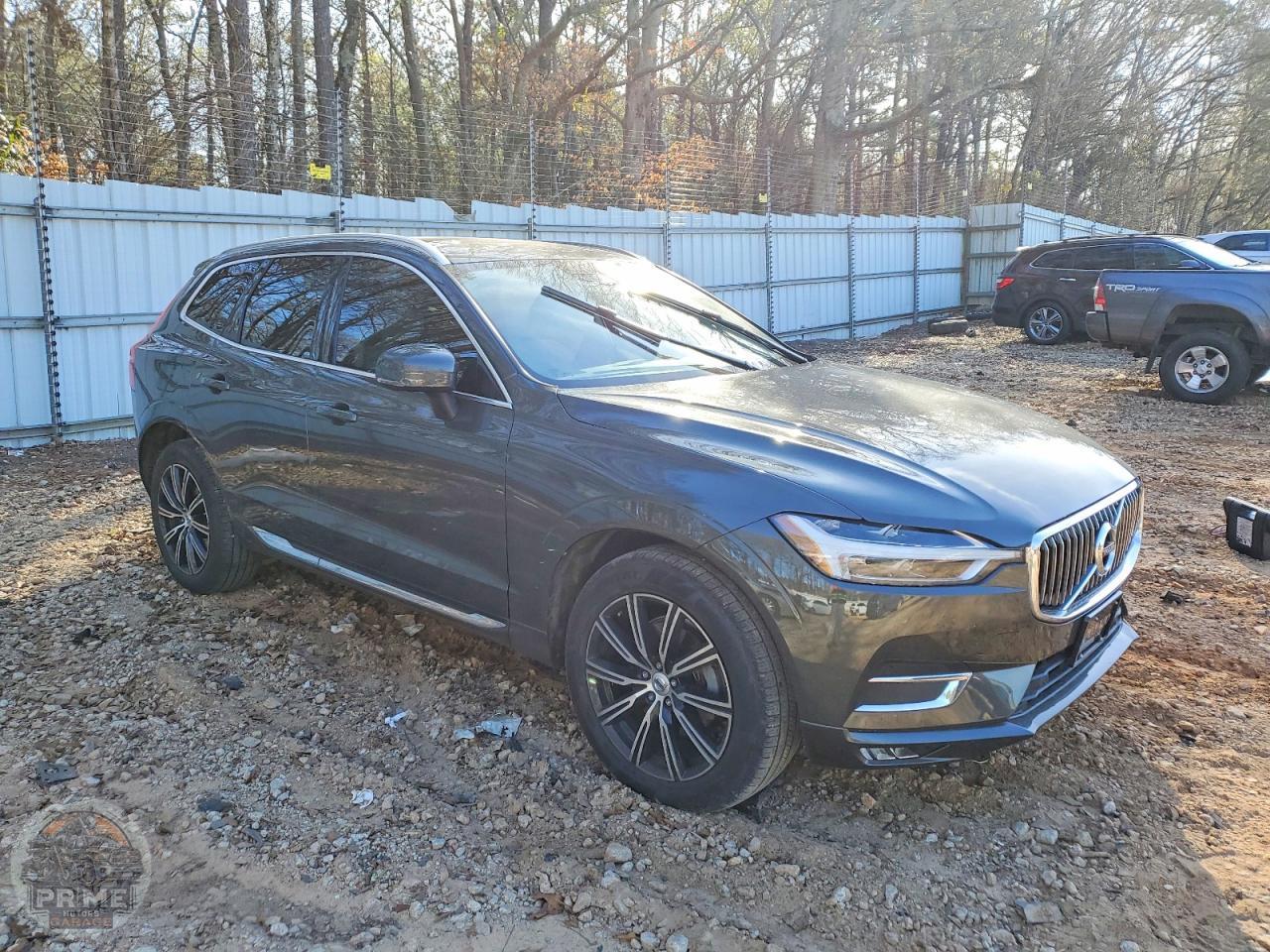 2021 VOLVO XC60 — фото 4