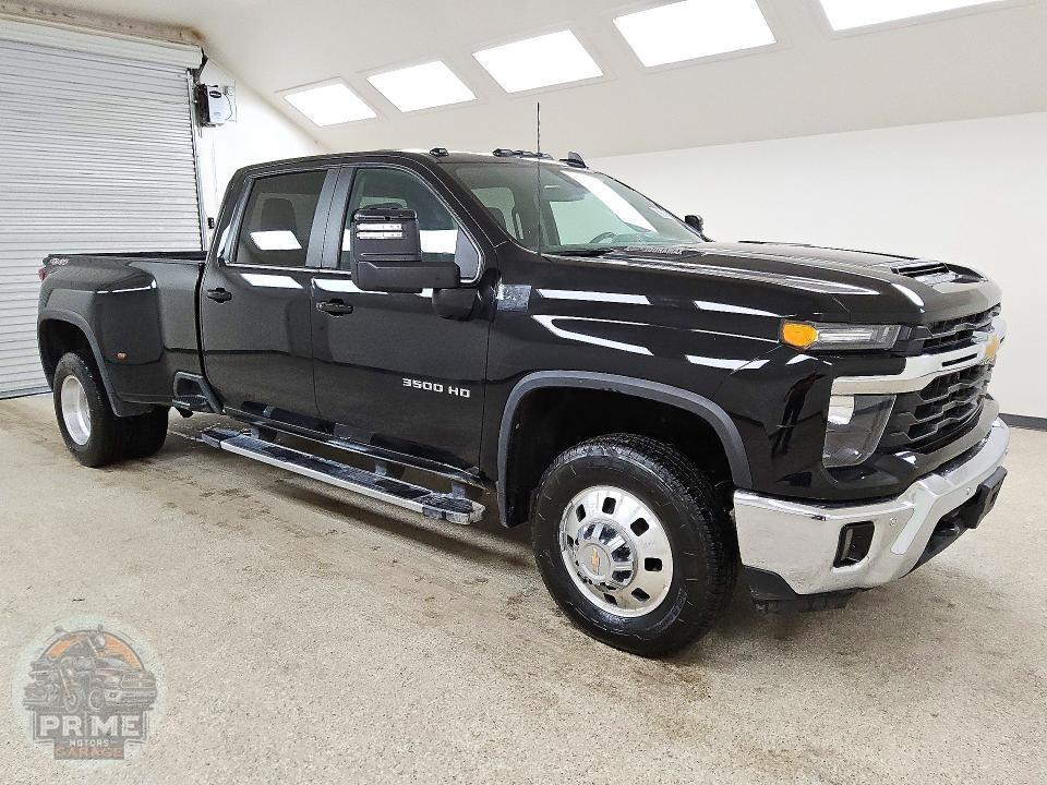 2025 CHEVROLET SILVERADO — фото 4