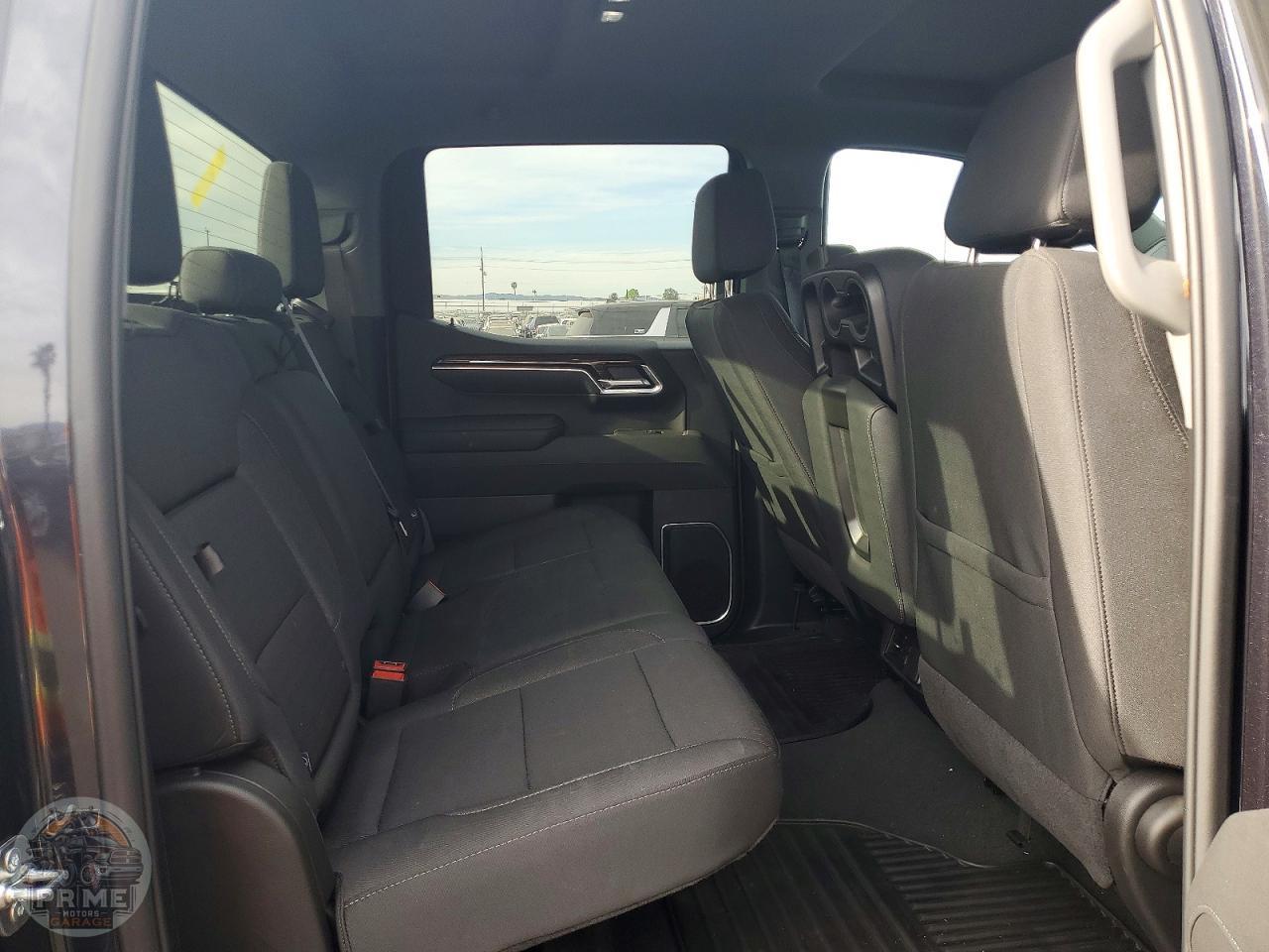 2025 GMC SIERRA — фото 10