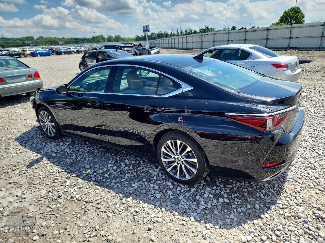 2020 LEXUS ES — фото 2