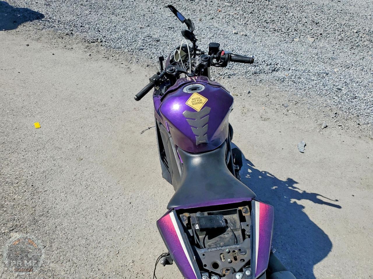 2023 YAMAHA YZFR3 — фото 6