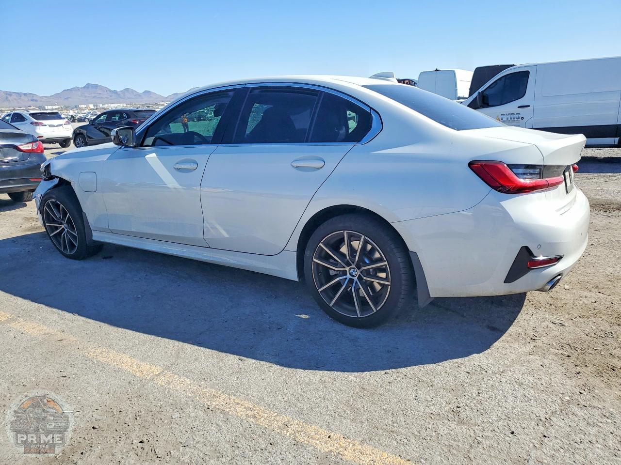 2021 BMW 3 SERIES — фото 4
