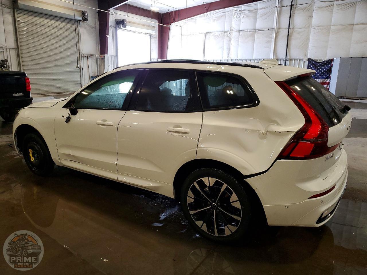 2026 VOLVO XC60 — фото 2