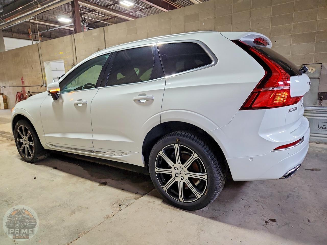 2021 VOLVO XC60 — фото 2