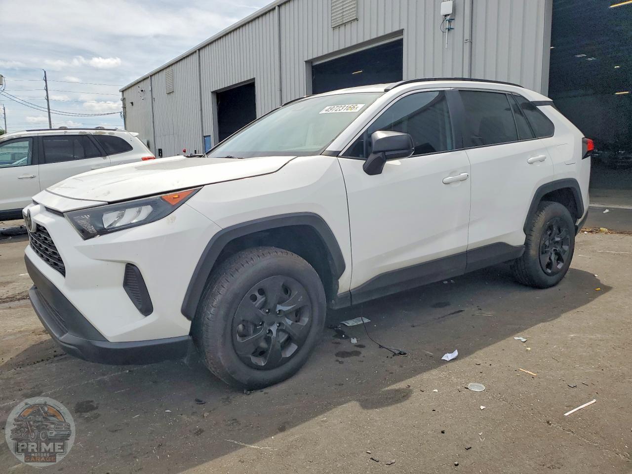 2020 TOYOTA RAV4 — фото 1