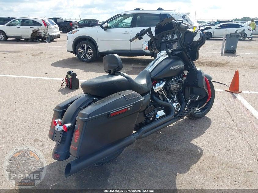 2017 HARLEY-DAVIDSON FLHXS (STREET GLIDE SPECIAL) STREET GLIDE SPECIAL — фото 4