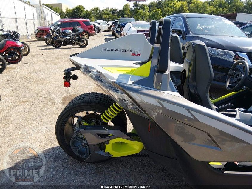 2018 POLARIS SLINGSHOT SLR — фото 8