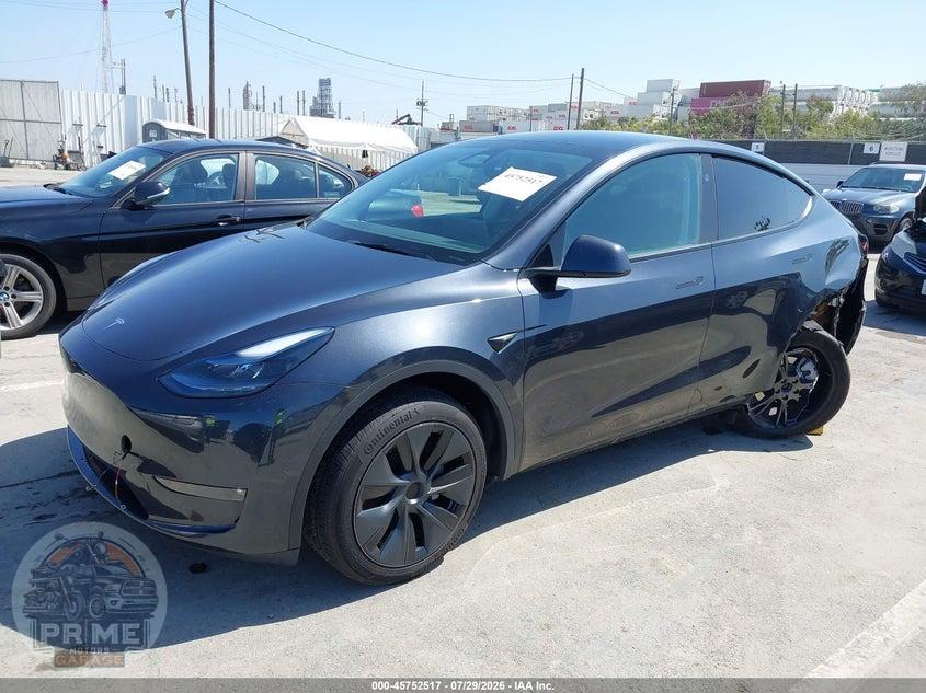 2024 TESLA MODEL Y LONG RANGE DUAL MOTOR ALL-WHEEL DRIVE — фото 2