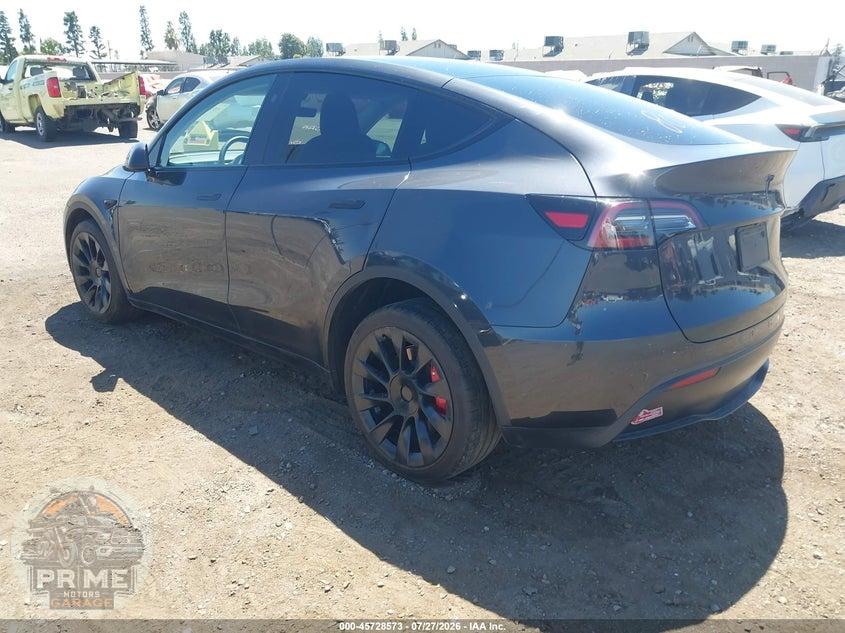 2024 TESLA MODEL Y LONG RANGE DUAL MOTOR ALL-WHEEL DRIVE — фото 3