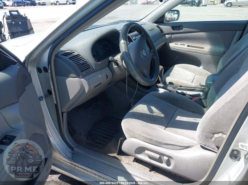 2002 TOYOTA CAMRY LE V6 — фото 5