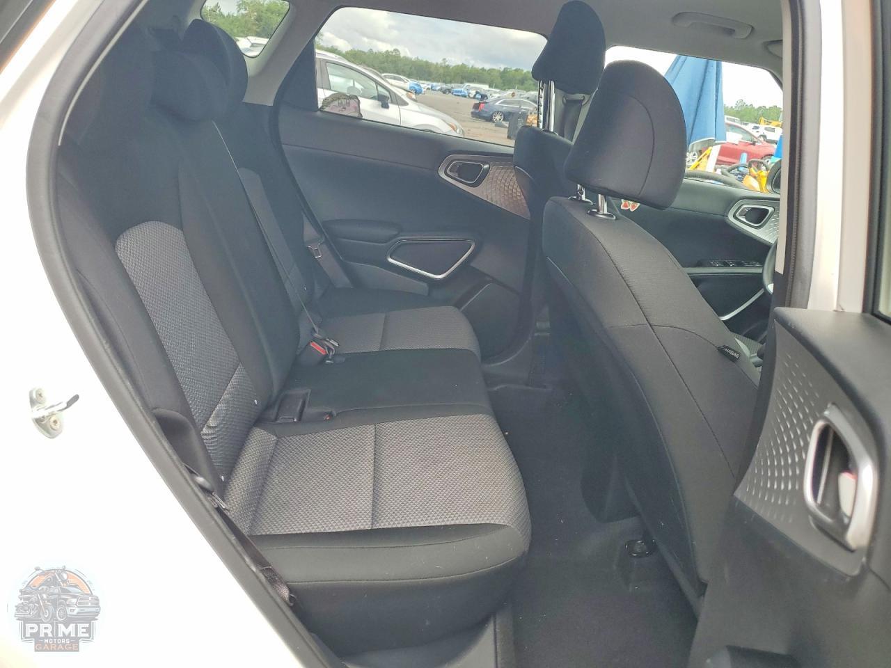 2025 KIA SOUL — фото 10