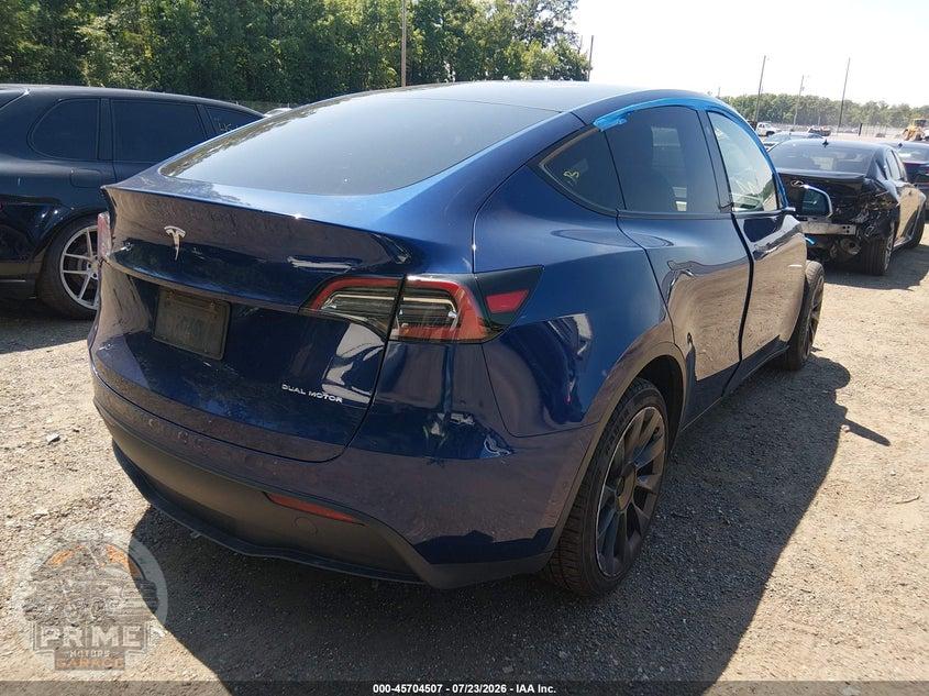 2022 TESLA MODEL Y LONG RANGE DUAL MOTOR ALL-WHEEL DRIVE — фото 4