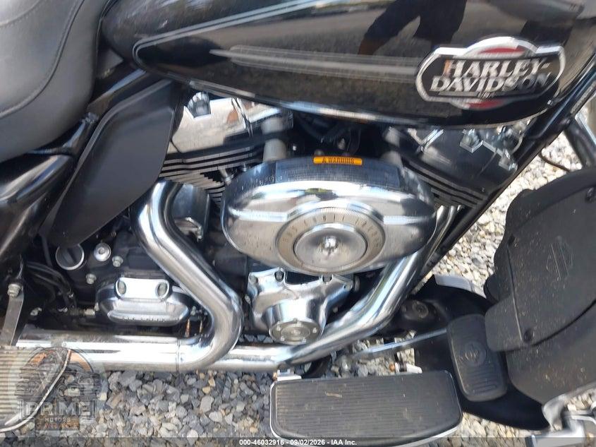 2012 HARLEY-DAVIDSON FLHTCUTG (TRI GLIDE ULTRA CLASSIC) TRI GLIDE ULTRA CLASSIC — фото 8