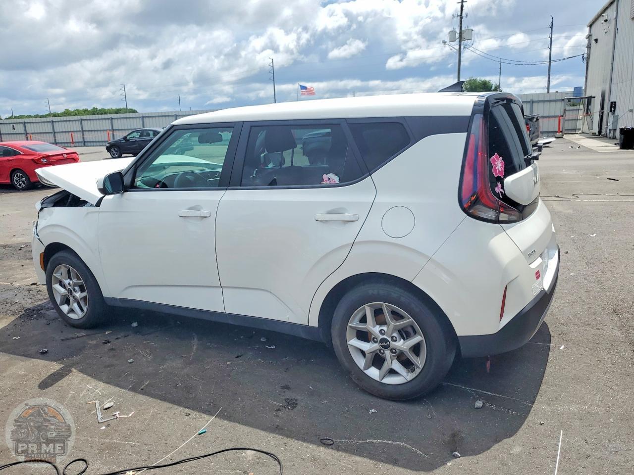 2025 KIA SOUL — фото 2