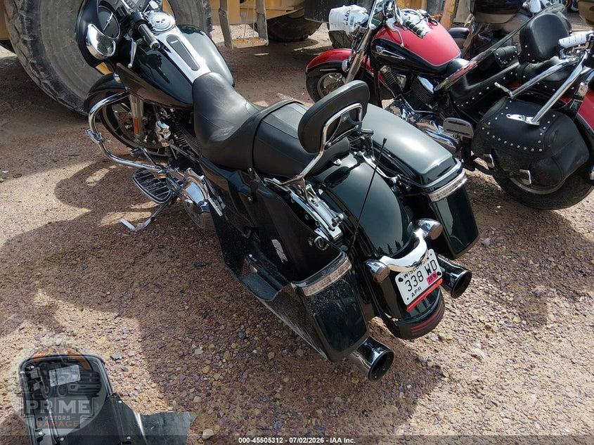 2014 HARLEY-DAVIDSON FLHX (STREET GLIDE) STREET GLIDE — фото 3