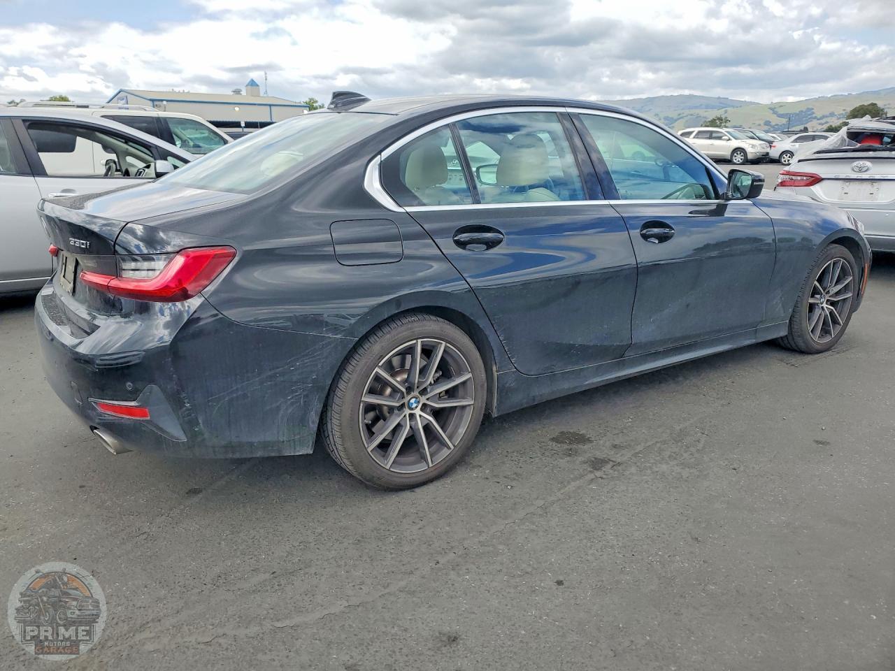 2021 BMW 3 SERIES — фото 3
