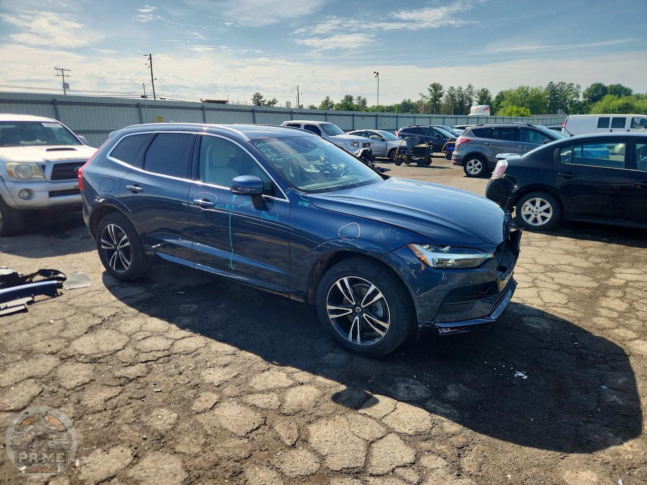 2021 VOLVO XC60 — фото 4