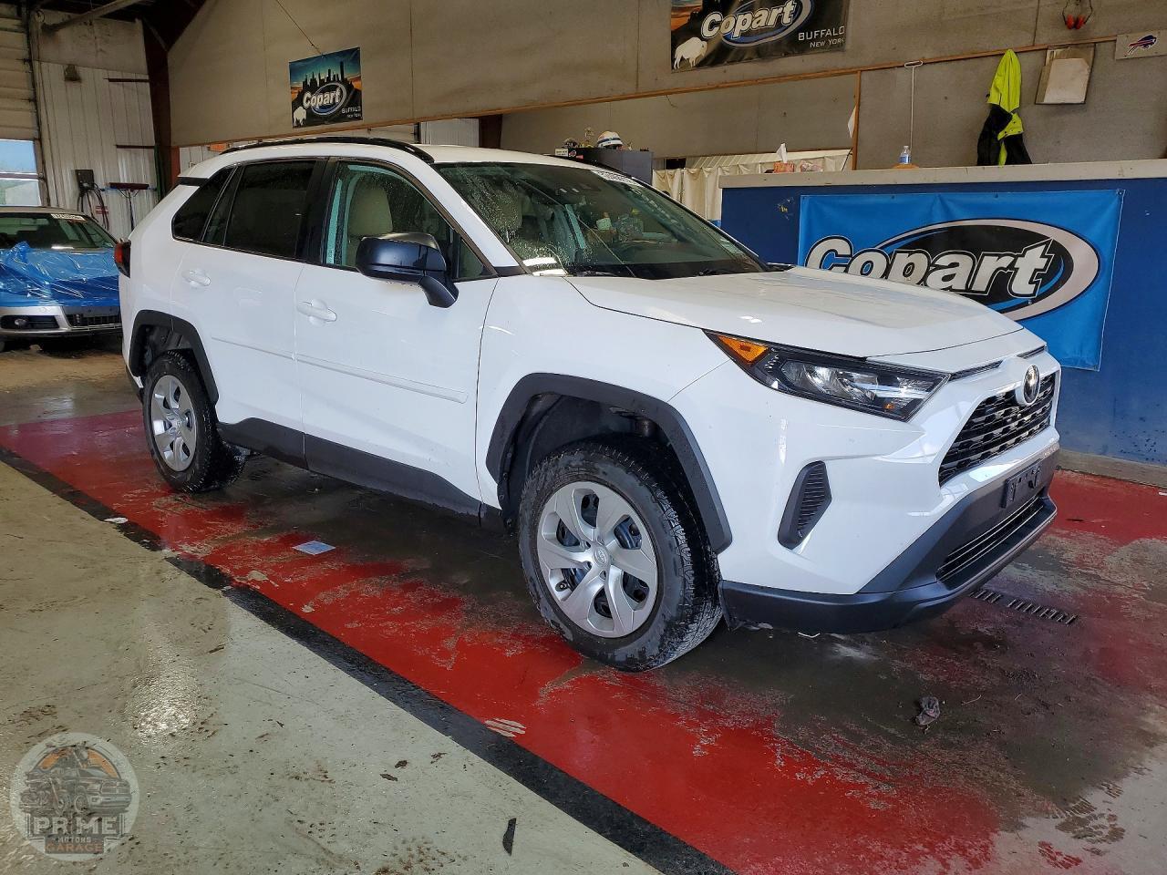 2021 TOYOTA RAV4 — фото 4
