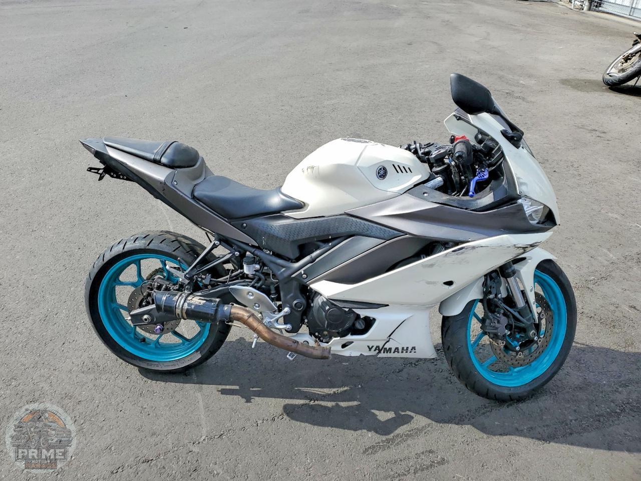 2024 YAMAHA YZFR3 — фото 1