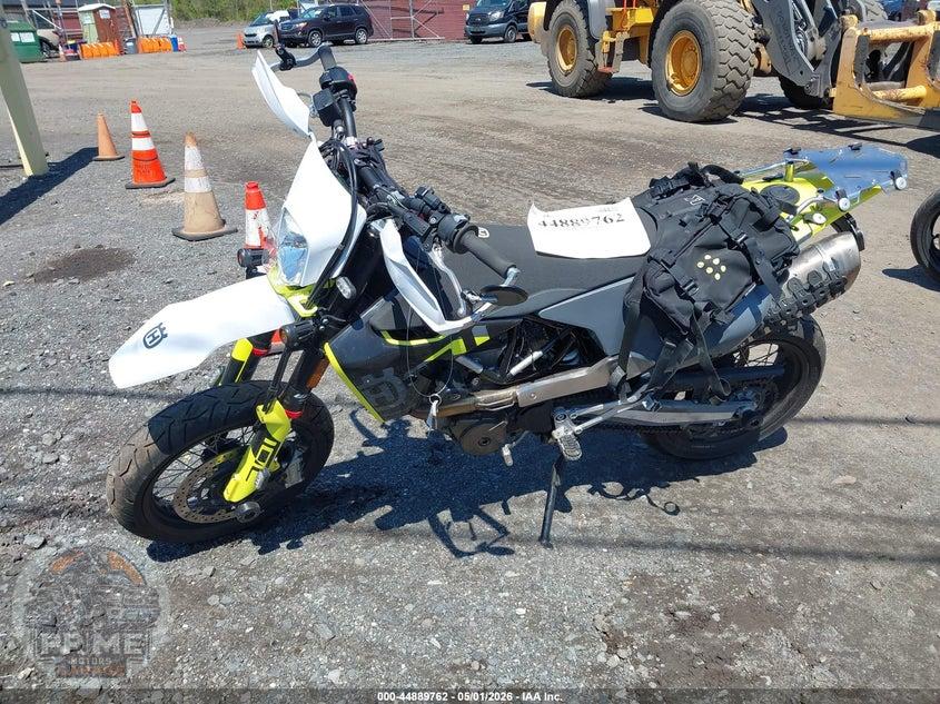 2023 HUSQVARNA SUPERMOTO 701 — фото 14