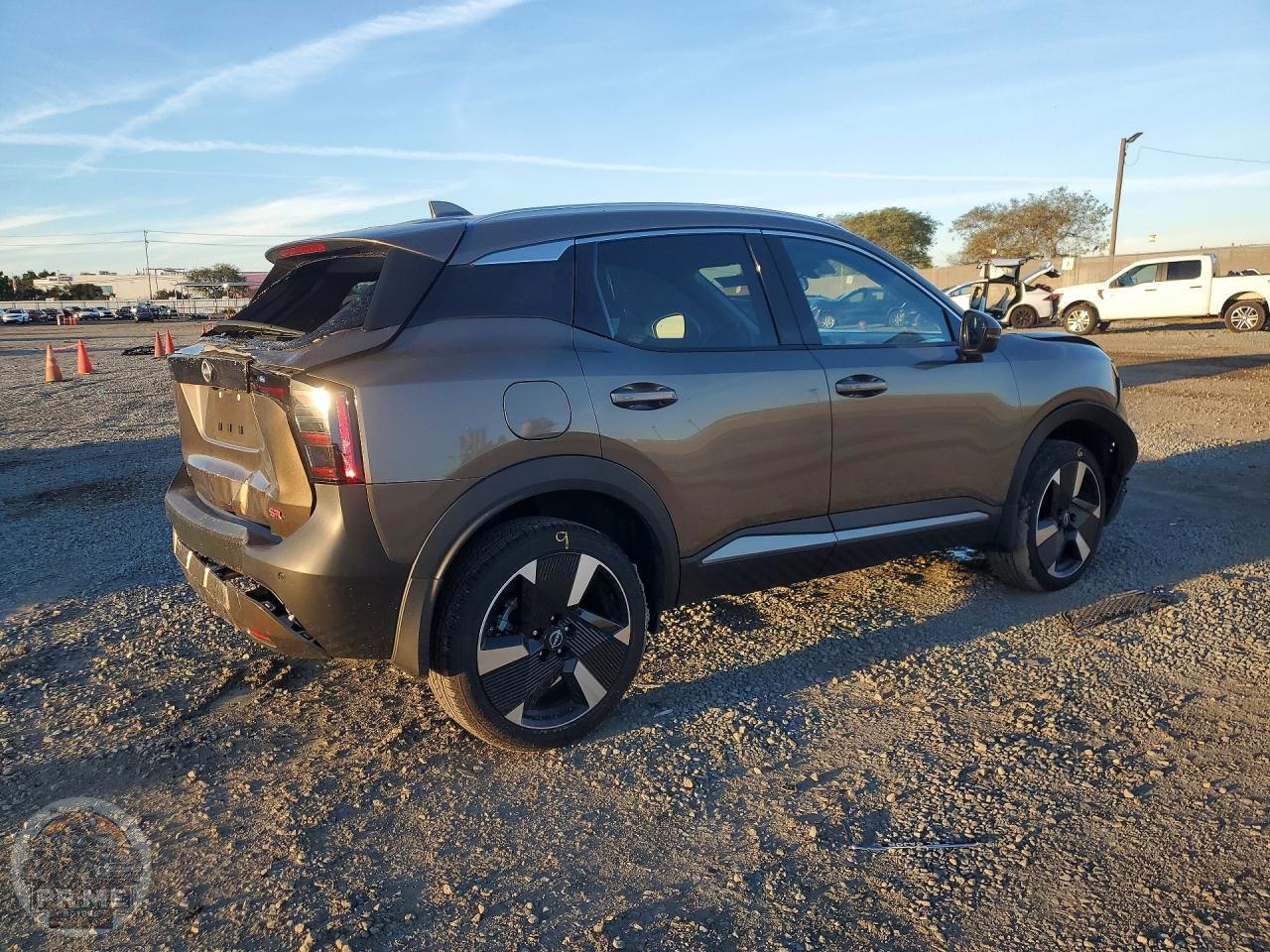 2025 NISSAN KICKS — фото 3