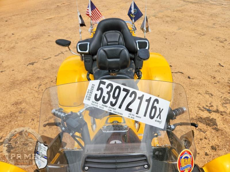2010 HONDA GL1800 — фото 5