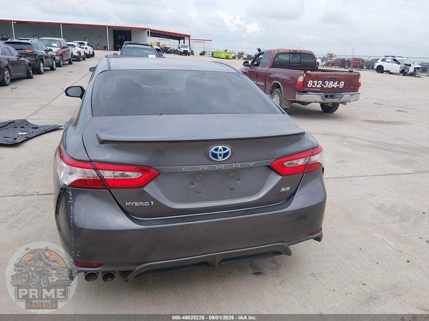 2018 TOYOTA CAMRY HYBRID SE — фото 17