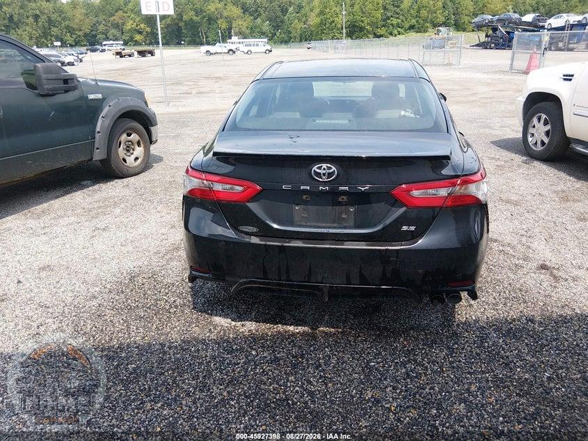 2018 TOYOTA CAMRY SE — фото 17