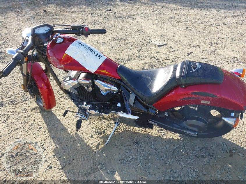 2015 HONDA VT1300 CX — фото 12