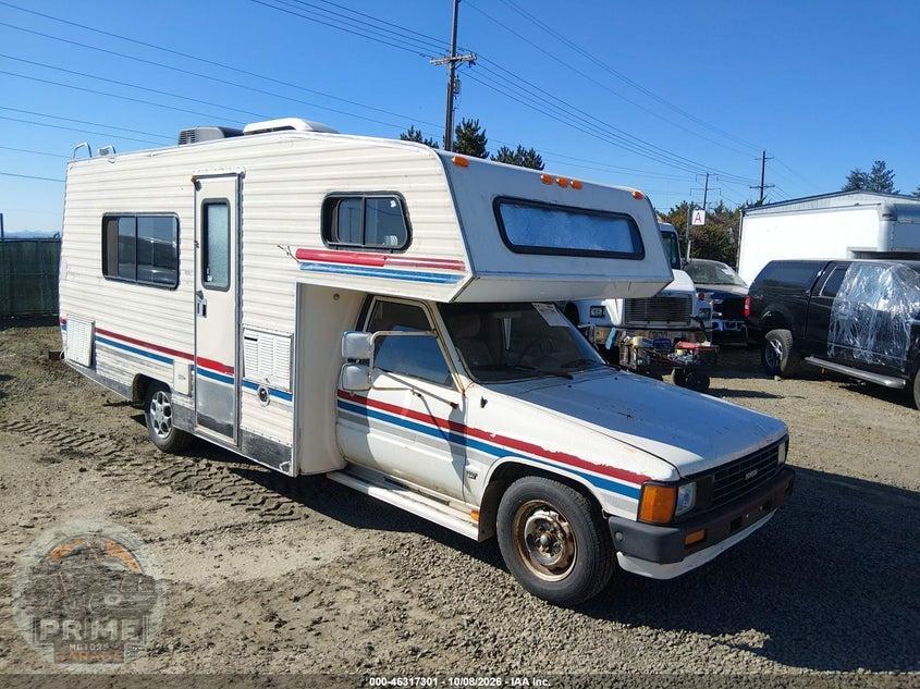 1986 TOYOTA PICKUP CAB CHASSIS RN55 — фото 1