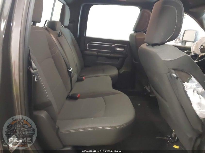 2024 RAM 2500 BIG HORN  4X4 6'4 BOX — фото 8