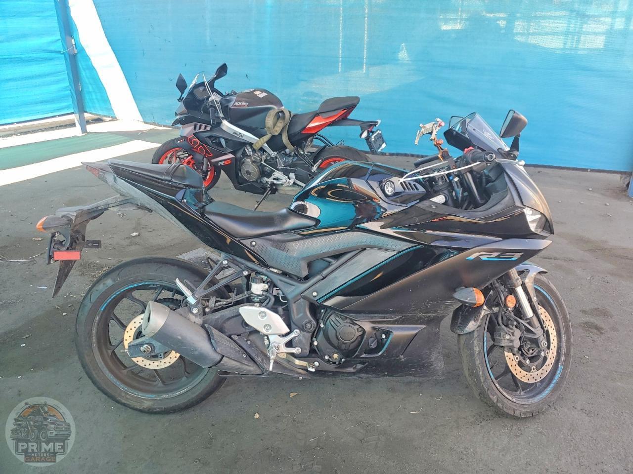 2023 YAMAHA YZFR3 — фото 1